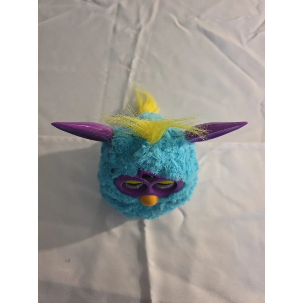 2012 Furby Lagoon Teal Purple - 2nd Gen - Mind Of Its Own‎